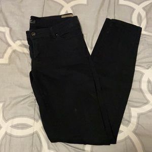 Black Levi’s jeans